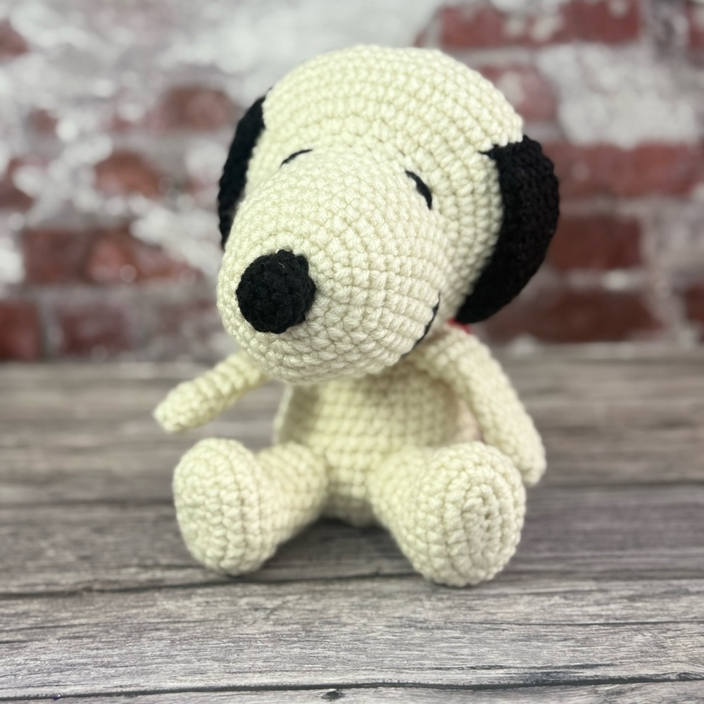 Handmade Crochet Snoopy Amigurumi Doll | Cute Plush Toy or Home Décor - Picture 7 of 13